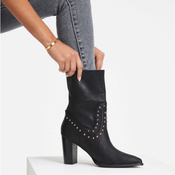Few left! PARIS STUDDED HEELED BOOT - FAUX LEATHER BLACK - Picture 9 of 11